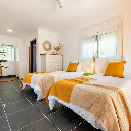 Holiday home Holiday Sol By Interhome Les Tres Cales
